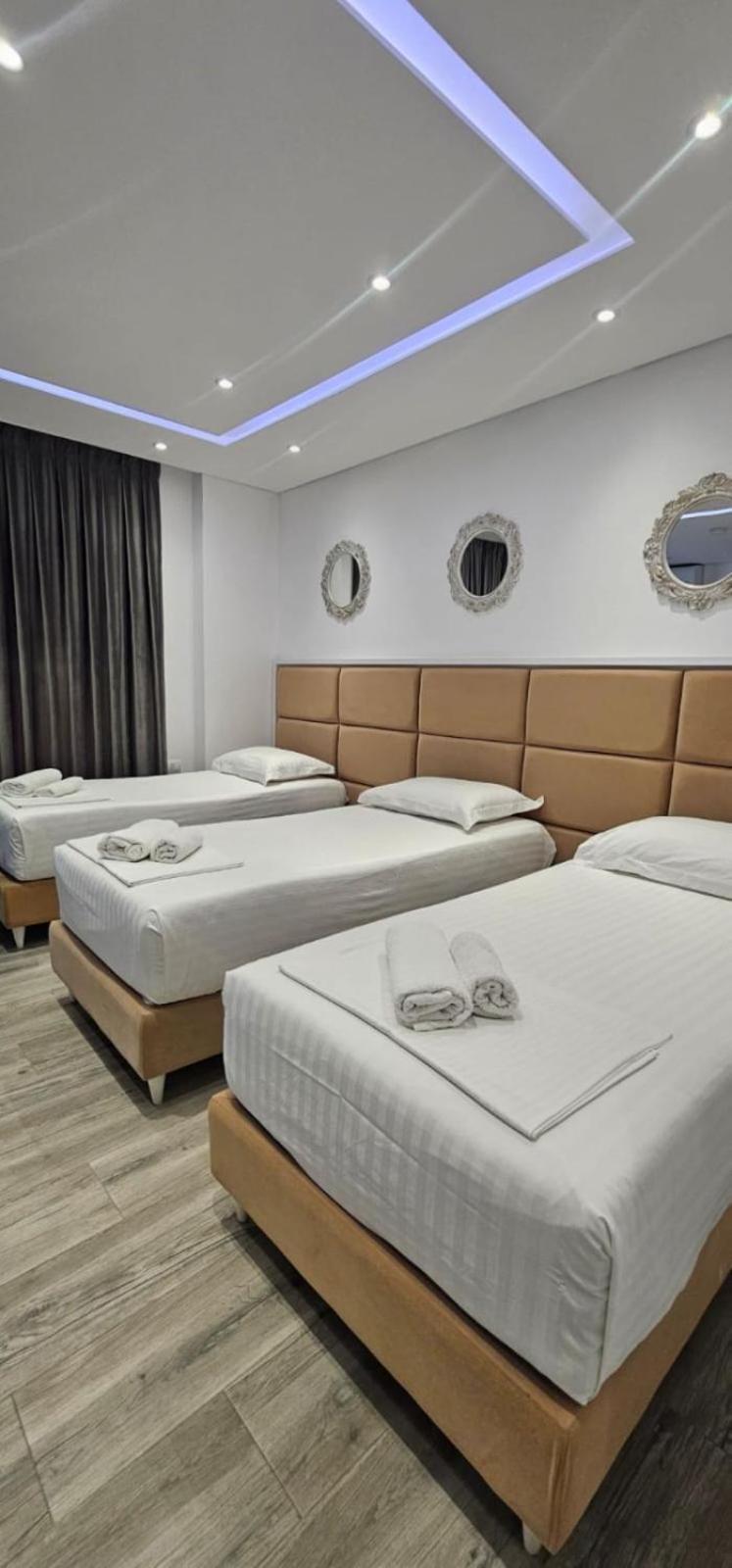 Hotel Edina Apartments By Hp Sarandë Eksteriør bilde