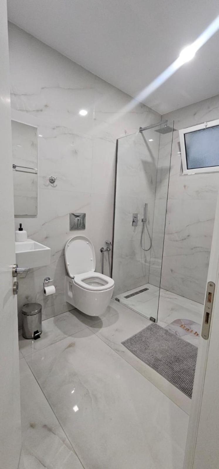 Hotel Edina Apartments By Hp Sarandë Eksteriør bilde