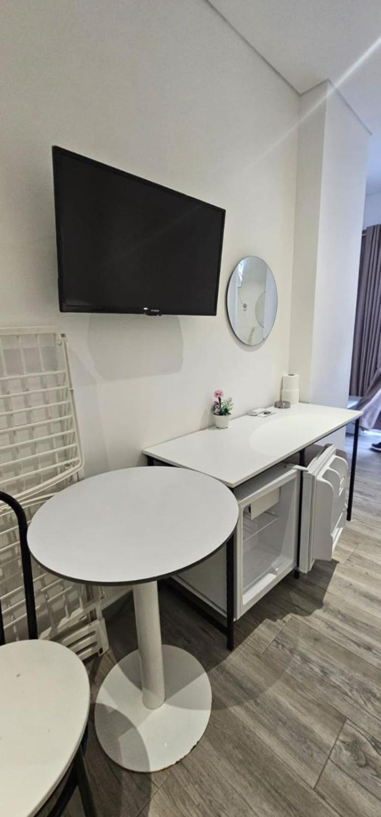 Hotel Edina Apartments By Hp Sarandë Eksteriør bilde